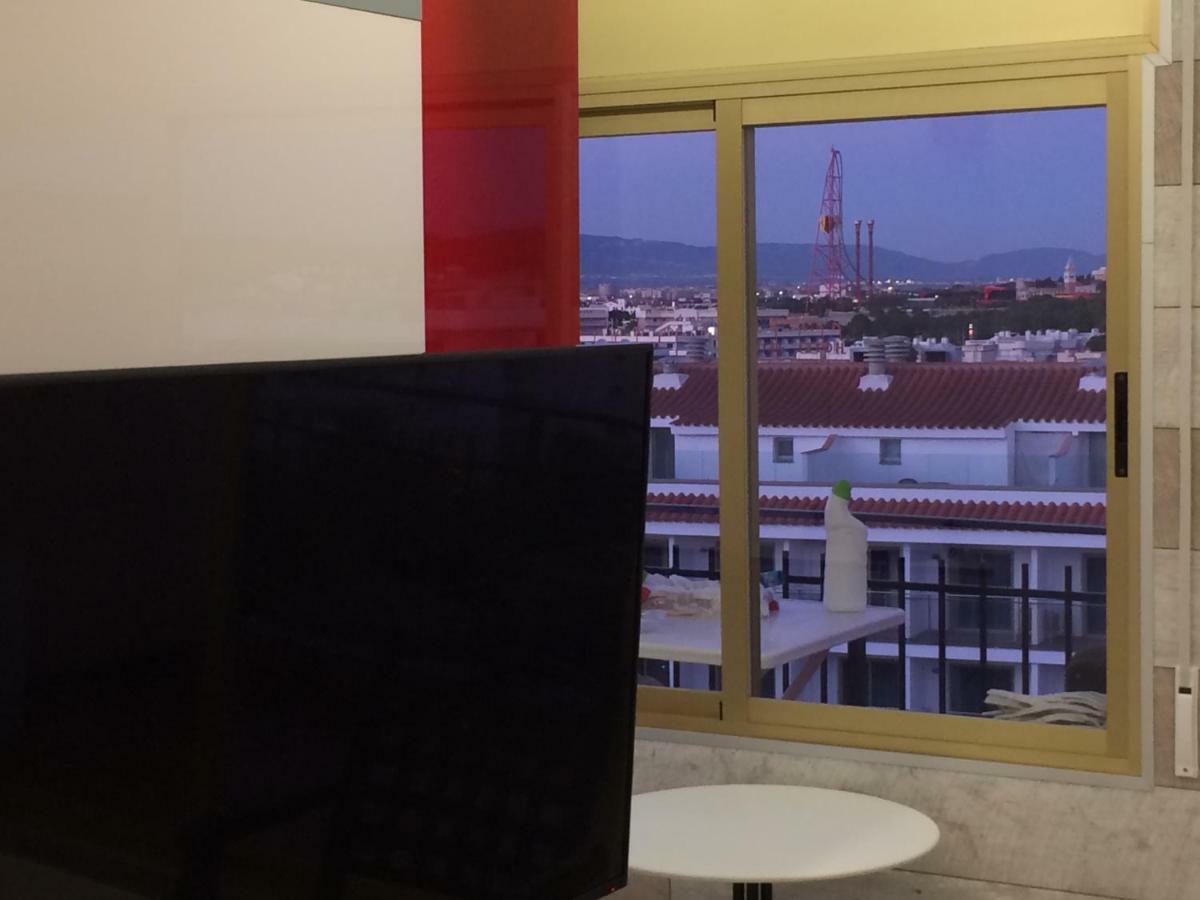 Apartamento En Salou Con Las Vistas Al Port Aventura Exteriör bild